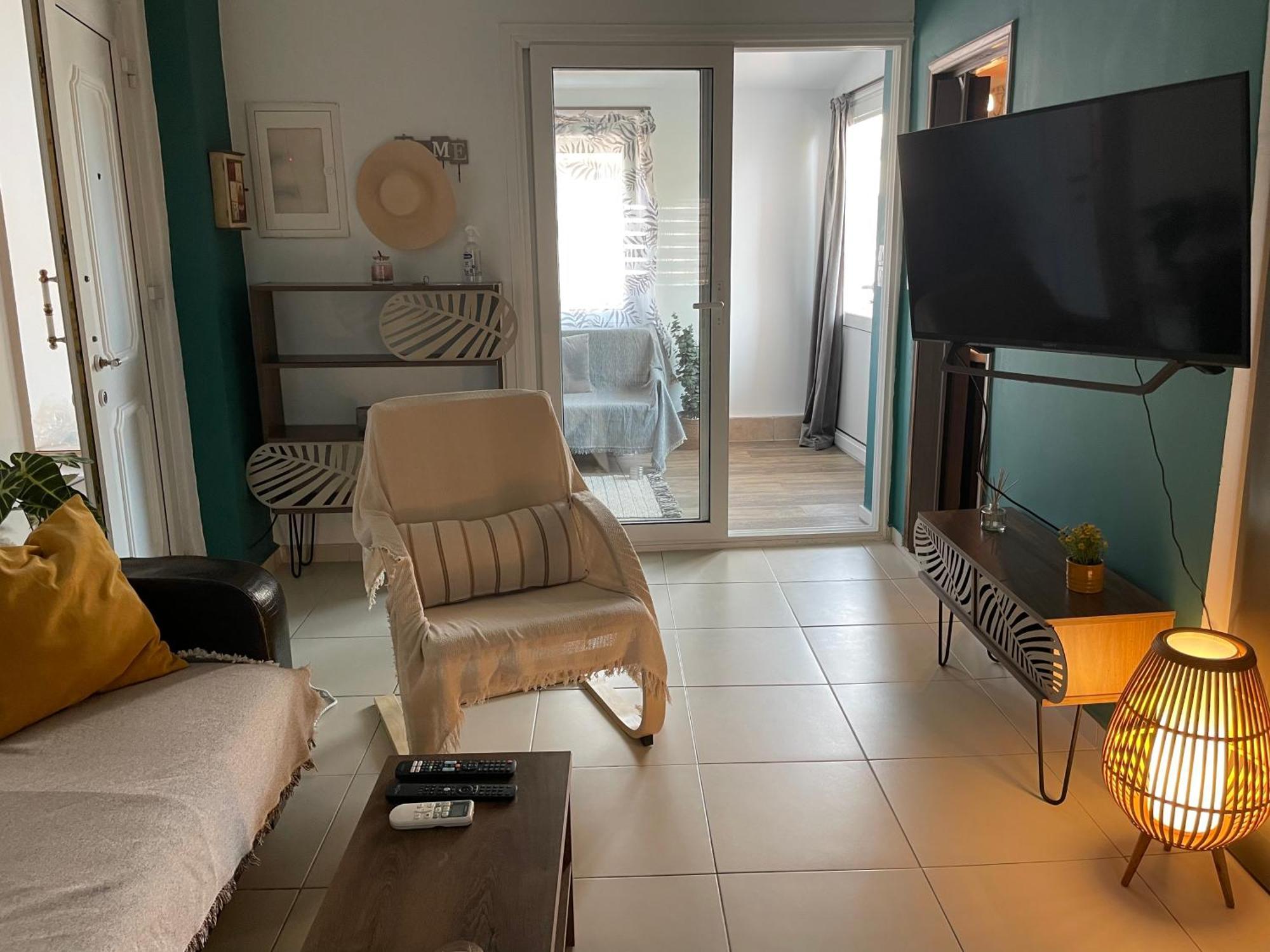 Lux Apartment 10M From Center อเล็กซานโดรโพลิส ภายนอก รูปภาพ